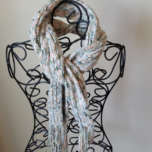 Pastel scarf - Picture 1 of 5